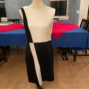Sz 8 White House|Black Market black & white color block cocktail dress.